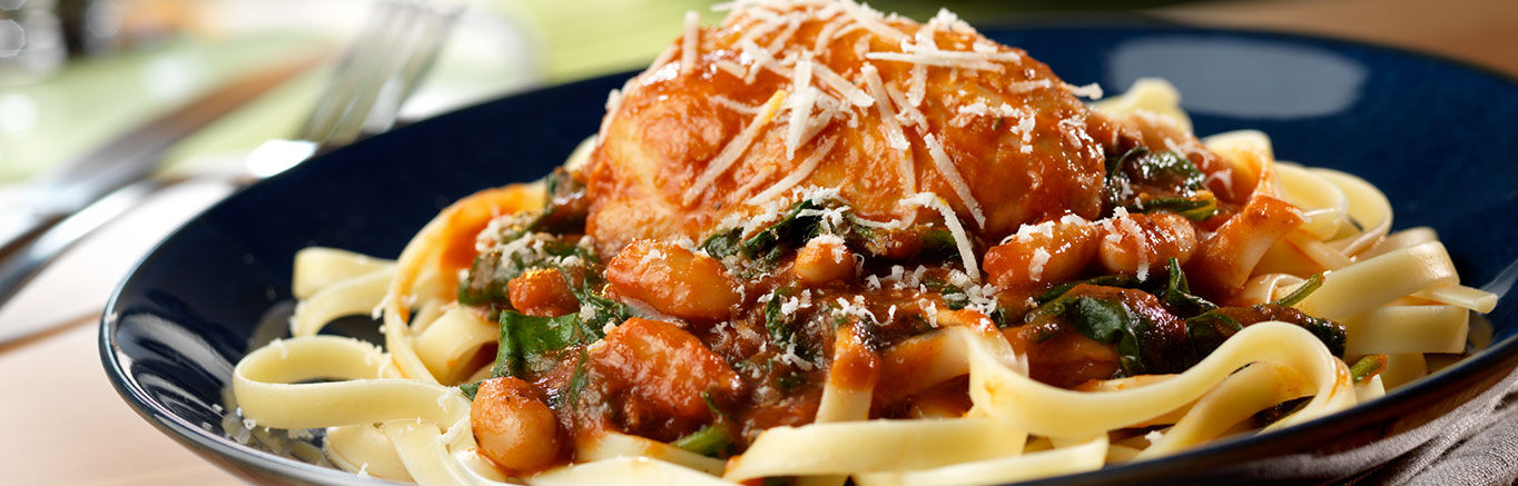 Image of prepared Slow Cooker Chicken with White Beans & Spinach recipe